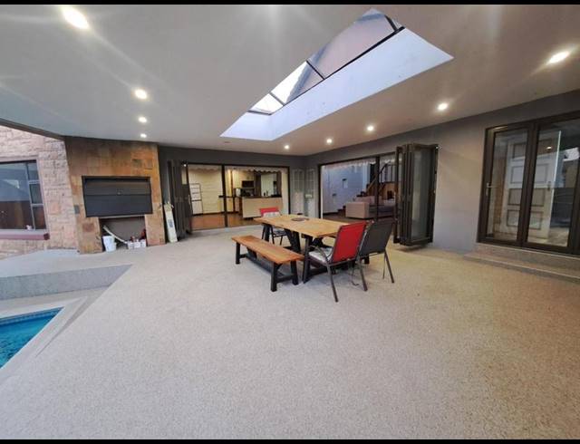 4 BEDROOM HOUSE FOR SALE IN STONERIDGE